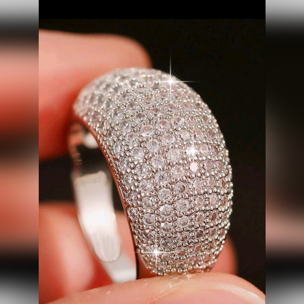 Luxury Oval AAA Cubic Zirconia Fashion Ring | Perfect Gift